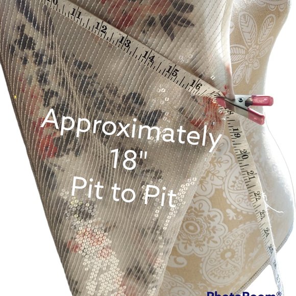 White House Black Market Sleeveless V Neck Top Women's Size XS - Picture 5 of 7